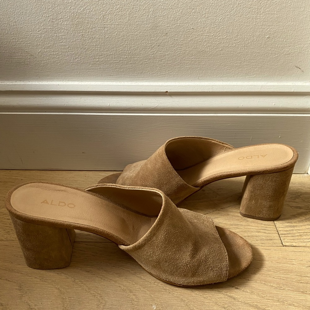 Aldo Beige Heels size 10